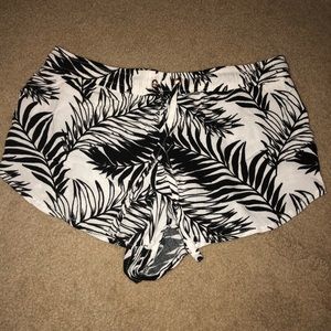 Kendal & Kylie Shorts